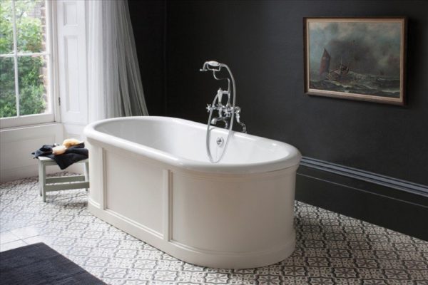 vrijstaand bad - retro bad - houten bad